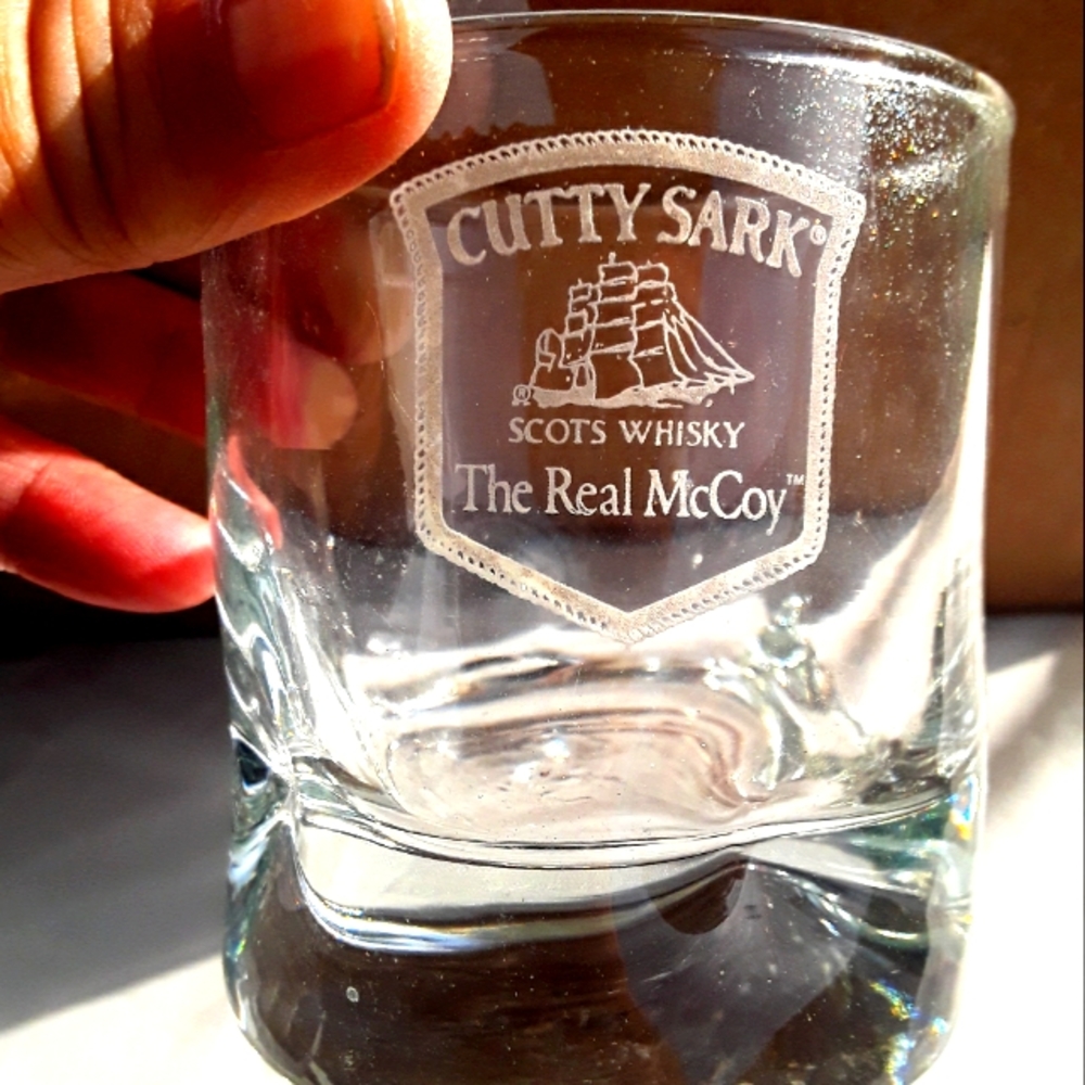 Cutty sark original real McCoy whiskey glasses